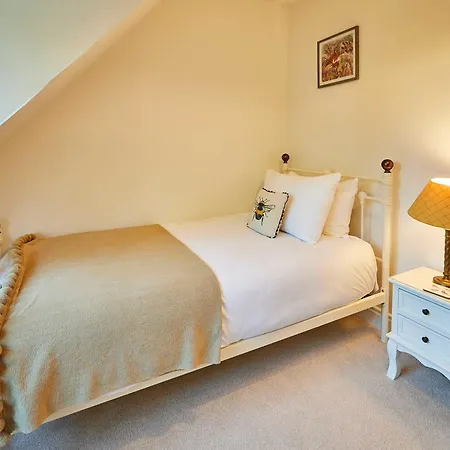 Host & - Ailsa 그레이트브라우톤